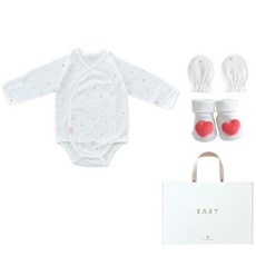 BABY&I 新生兒用愛心網眼紗衣 + 娃娃襪 + 防抓手套禮盒組