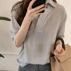 I CAN SIMPLE 女款輕盈垂墜感版型條紋襯衫