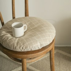 데코뷰 베이지 워싱린넨 원형 방석커버, 체크