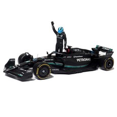 bbUrago 1：24 梅賽德斯 W14 F1 賽車 + 駕駛員公仔 63號 喬治·羅素 套組