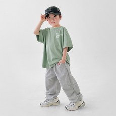 BerryCloset 男童透氣飛鏢踢腳束口褲