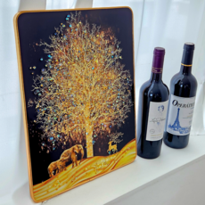 Kuching island. 放大聚財金錢樹畫框, 金色