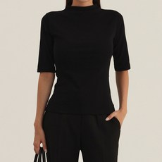 Elsso 女款修身半高領5分袖上衣