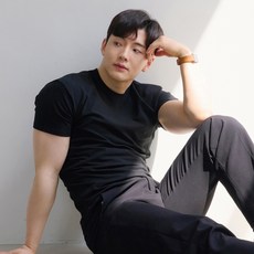 HCOOLNAM 男士肌肉版型短袖圓領T恤