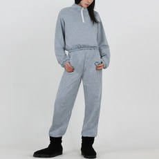 Elsso 女款街頭風短版T恤高腰長褲運動上下套裝