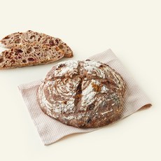 브로드카세 72시간 발효 호밀 후르츠 사워도우 깜빠뉴, 640g, 1개, 1개입