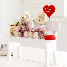 Happy Village 坐在長凳上的層架裝飾兔子雕像, 混合色