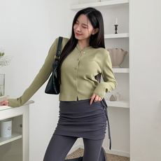 시크블랙 여성용 푸리어 베이직 심플 라운드 가디건 cpcd3413k51