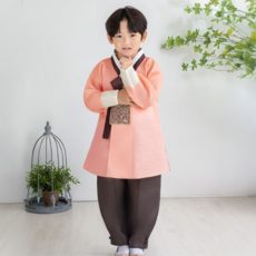 GAON BABY HANBOK 男童用粉紅色方形補子韓服套裝 AM237