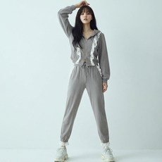 ViVEMO 女款荷葉邊蕾絲抓皺運動兩件式套裝 12528