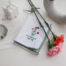 Maison Textile 康乃馨刺繡手帕 即使重生也還是媽媽的女兒