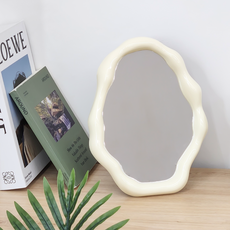 粉彩色系不規則造型桌面壁掛兩用鏡, 乳霜
