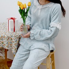 온더이브 플란넬 기모 여성 잠옷 상하의 세트