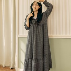 DOSSY 女款絲滑感Dust長袖連身睡裙