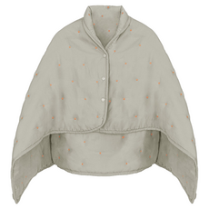 The Zari Wearable刺繡羽絨毯