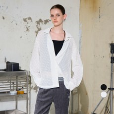 JUCY JUDY 女款浮凸蕾絲襯衫 JYWS0202