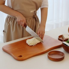 Buheokdaom 桃花心木原木砧板 泡泡 大, 混合色, 1個