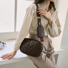 I-lovable no.02 菱格紋肩背包, 棕色