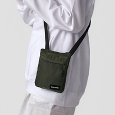 ADDEDIT Senkro休閒迷你斜背包, 卡其色
