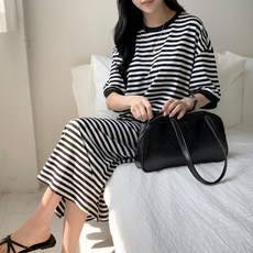 afinar 女款寬鬆版型條紋開衩短袖連身裙, Black + white stripe