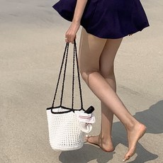 knit seasons DIY 鉤針 夏秋 瑪爾謝包 製作 毛線 4p + 配色線 + 標籤 + 包底 + 紙本圖案 + 影片教學 qr code 套組, 白黑色, 1套