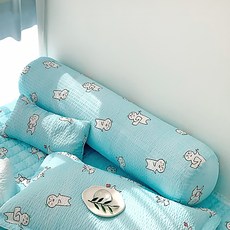 Begojani Mamung-i 泡泡紗長抱枕, 天空