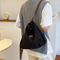 엘쏘 심플 스퀘어 포인트 가죽끈 가방 크로스백