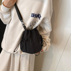 Hisplan 女性用輕便迷你斜揹包, 黑色