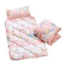 愛北鼻 幼兒園萊賽爾 兒童睡墊 適合2-8歲小朋友 舒適透氣 立體包邊 菱形車縫, 枕頭38 x 29cm + 睡墊118 x 75cm + 涼被150 x 120cm, 城堡飛馬