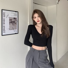 PEONIST 女性V領修身短版長袖T恤