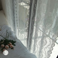 MaMaZ Home 蕾絲花紋窗簾, 白色