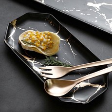 Rui & Tappel 金色大理石紋六角形甜點擺盤, 黑色, 1個