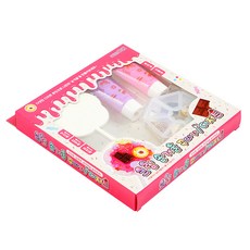 STUDIO EIGHT 奶油手鏡裝飾甜點珠 DIY 套組, 4 隨機發貨（吊艙）