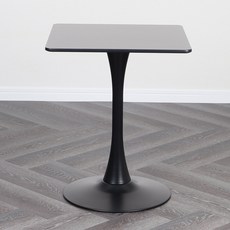 Dori Furniture Schatz 600方形桌, 黑色