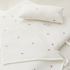 MerryTwoTwo 兒童款櫻桃刺繡絎縫被, 混色