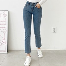 gavijean 女款彈性下擺剪裁直筒牛仔褲