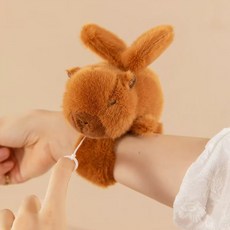 ARTJOY 動物玩偶手環 拍翅天使水豚, 1個, 12cm, 棕色