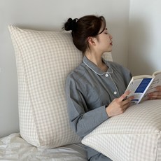 집앤콕 삼각 등받이 쿠션 봄체크, 봄체크 크림