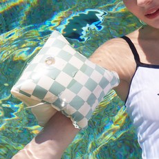 Daynic 玩水棋盤格臂環泳圈 2入, 1個, 薄荷綠