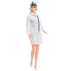 Barbie 醫生造型芭比娃娃, 混合顏色