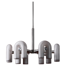 아고 서커스 샹들리에 라지, The Raw