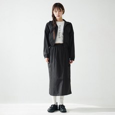 Cotton Closet 女性尼龍連帽風衣 + 工裝長裙套裝