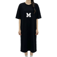 慵懶寬鬆M字長版連身裙, 全長106cm 肩寬57cm 胸寬57cm 袖長19cm, 黑