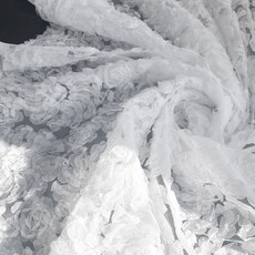 蝴蝶之觸 Lily Rose 立體網紗蕾絲布料, 白色