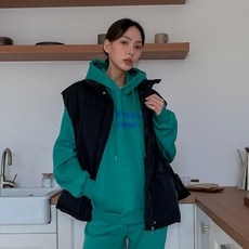 시크블랙 여성용 조단베 오버핏 베이직 조끼패딩 cpjk5148k39