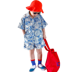 男童款藍色海灘變形蟲印花襯衫+短褲套裝