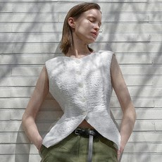 아틀리에나인 V넥 슬림 라인 주름 블라우스 BL-4220