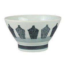 有田燒 藍繪井系列飯碗, 日本製造, 水玉/葉紋/灰繪/箭級/格紋, 陶瓷材質, 12cm寬, 7cm高, 330ml滿水容量, 1個