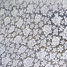 데코리아 북유럽스타일 방수코팅 레이스식탁보 와이드 TR-683, 화이트 로즈, 500 x 137 cm, 1개