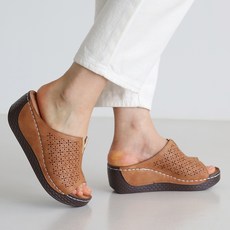 단골언니 여성용 모티브 펀칭 패턴 가벼운 키높이 뮬 슬리퍼 6cm